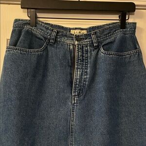 L.L. Bean Classic Blue Denim Cotton Skirt. Size 12